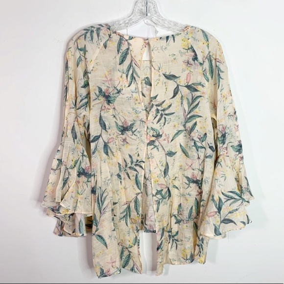Lauren Conrad Split Open Back Floral Top - Picture 4 of 9